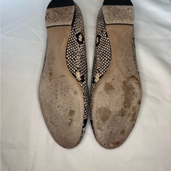 Chloe Snakeskin Patterned Women's Flats - Picture 4 of 9